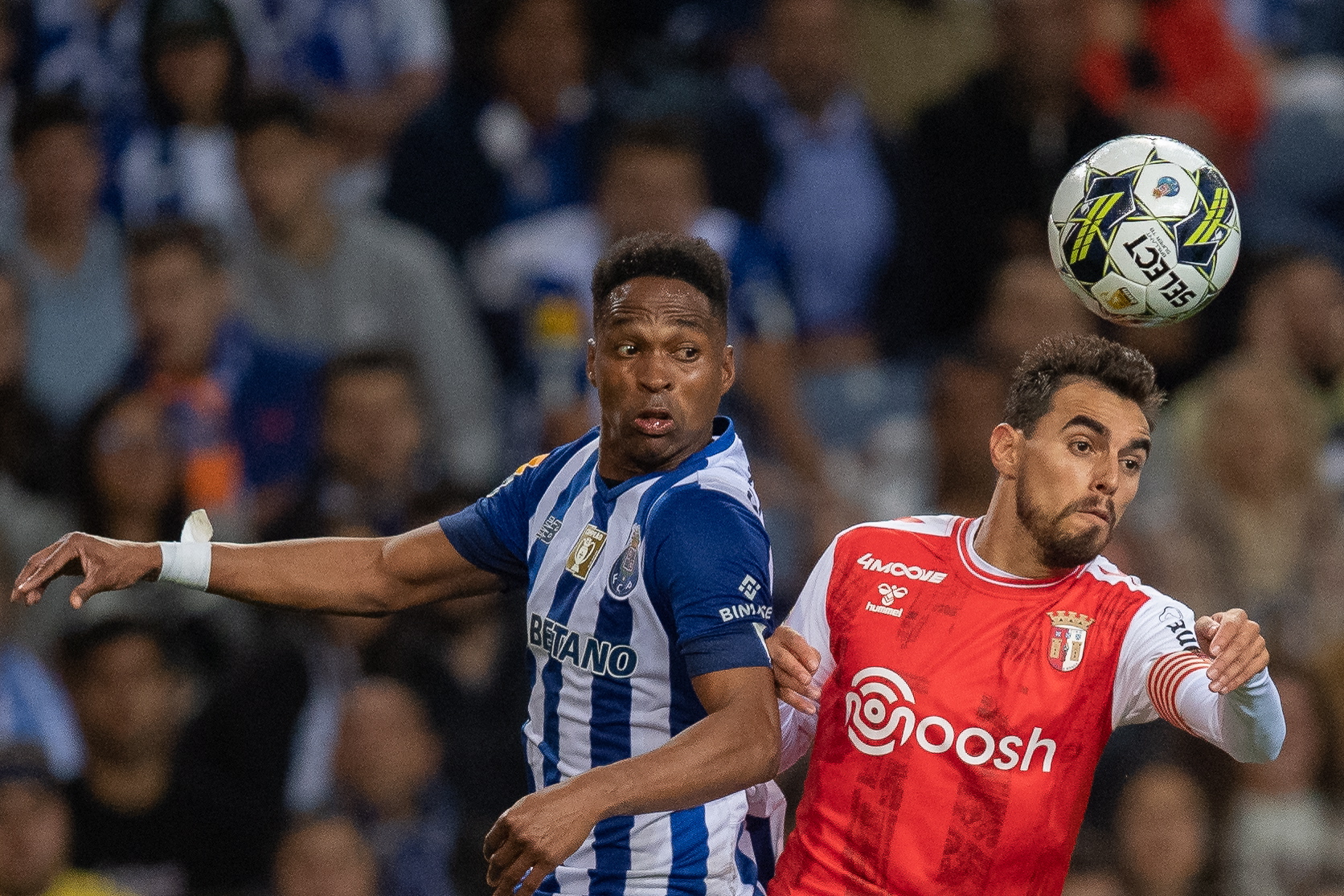 FC Porto in Hazard of Worst Classification in 48 Years in Battle with SC Braga for Podium Placement