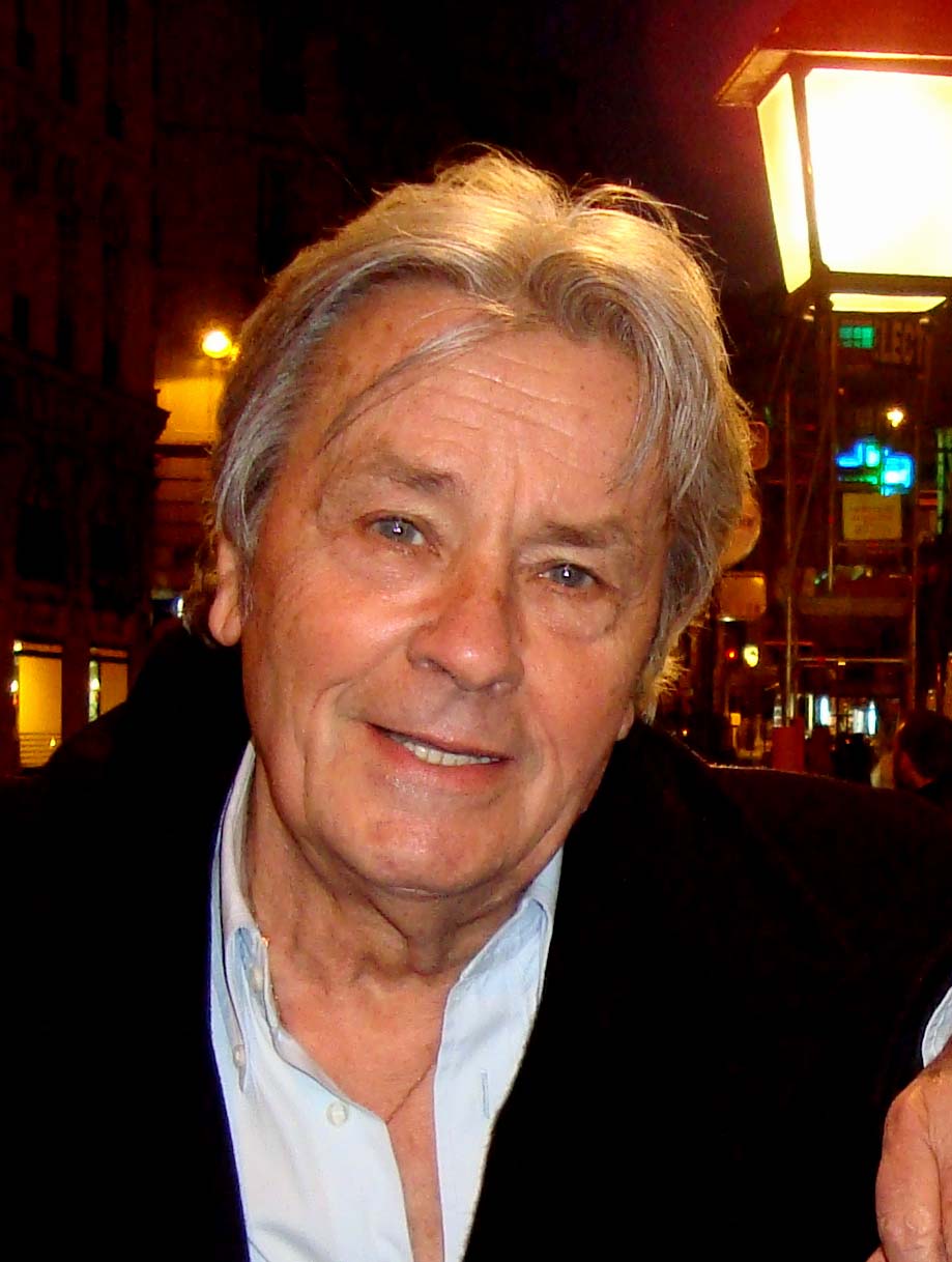 Morreu o ator francês Alain Delon, aos 88 anos